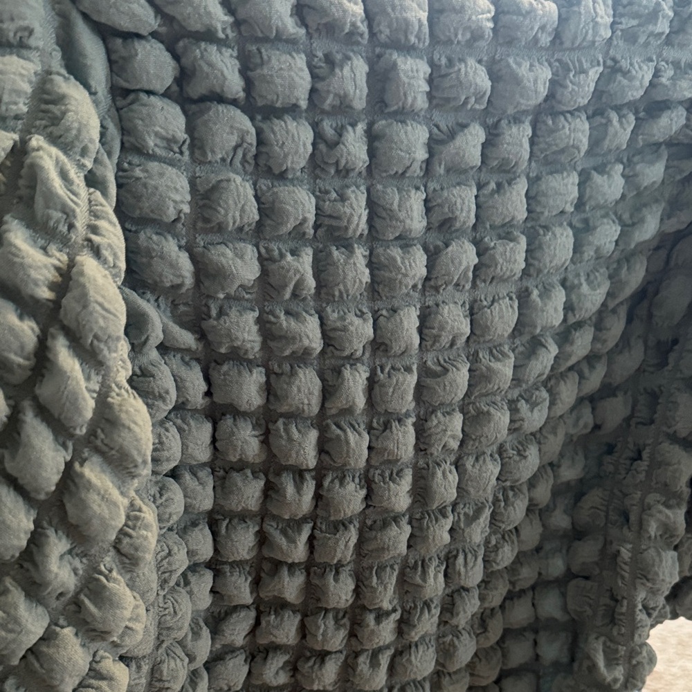 Textured Puff-Sleeve Top - Picture 6 of 7